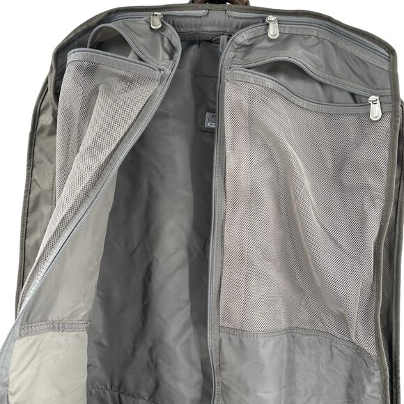 Briggs and Riley Travelware Hanging Garment Bag Olive Green 379-7 - Picture 6 of 8
